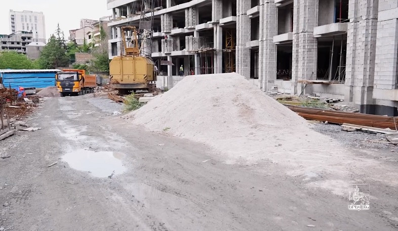 Շրջայց՝ Երևանի շինհրապարակներով. արձանագրվել են խախտումներ